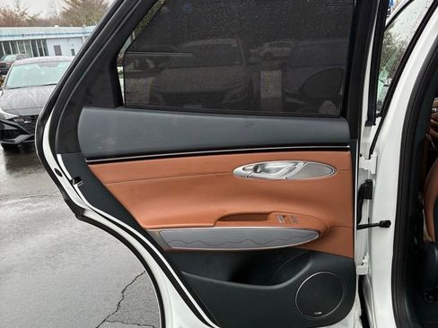 Used 2023 Genesis GV70 2.5T w/ Advanced Package image 49