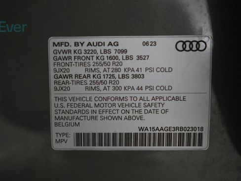 Used 2024 Audi Q8 e-tron Premium Plus w/ Premium Plus Package image 25