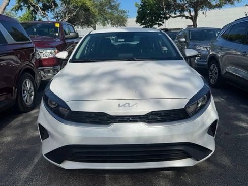 Certified 2024 Kia Forte LXS FWD image 8