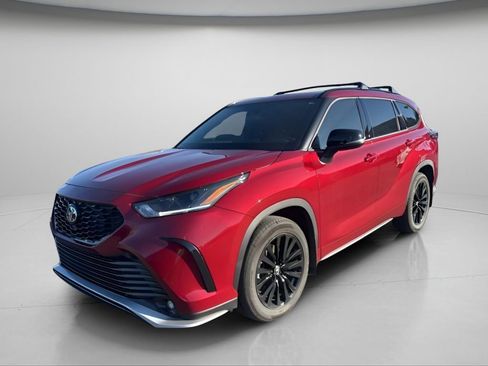 Used 2025 Toyota Highlander XSE image 9