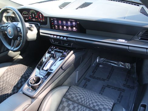 New 2026 Porsche 911 Carrera image 31