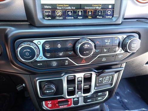 Used 2022 Jeep Gladiator Mojave w/ Cold Weather Group AWD/4WD image 21