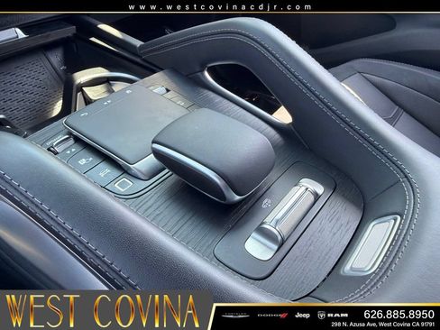 Used 2025 Mercedes-Benz GLE 53 AMG 4MATIC image 23