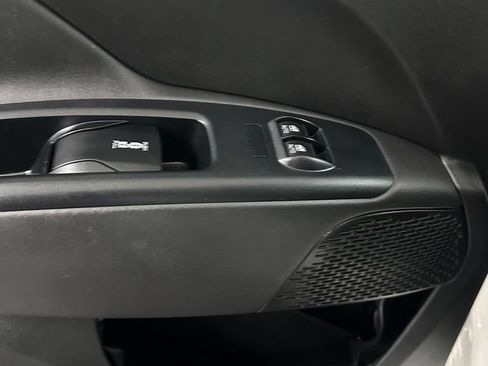 Used 2019 RAM ProMaster City Tradesman FWD image 9