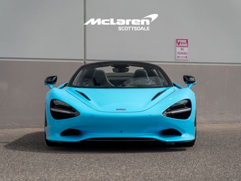 Used 2025 McLaren 750S Spider RWD image 10