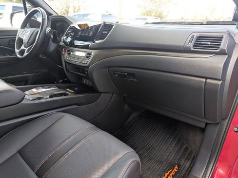 Used 2024 Honda Passport TrailSport image 10