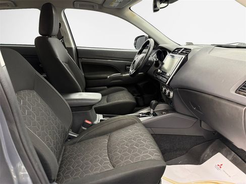 Used 2021 Mitsubishi Outlander Sport SE image 24