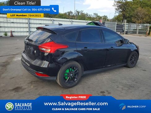 Used 2016 Ford Focus SE FWD image 4