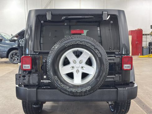 Used 2015 Jeep Wrangler Unlimited Sport w/ Quick Order Package 24S image 5