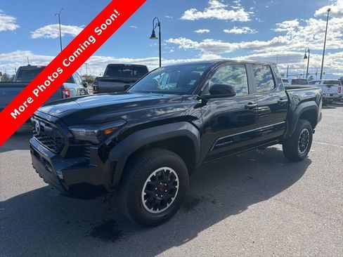 Used 2024 Toyota Tacoma TRD Off-Road image 2