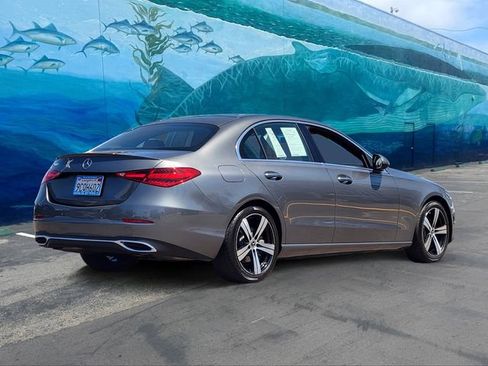 Used 2022 Mercedes-Benz C 300 Sedan image 4