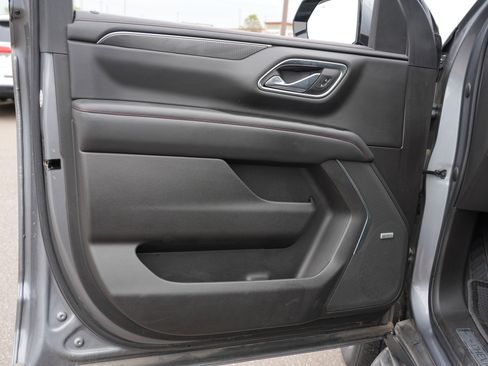Used 2021 Chevrolet Tahoe RST w/ Luxury Package AWD/4WD image 12
