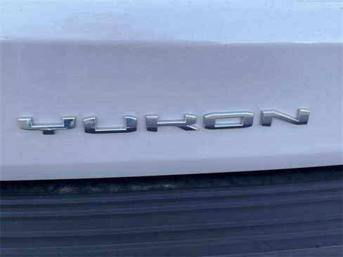 Certified 2022 GMC Yukon Denali image 10