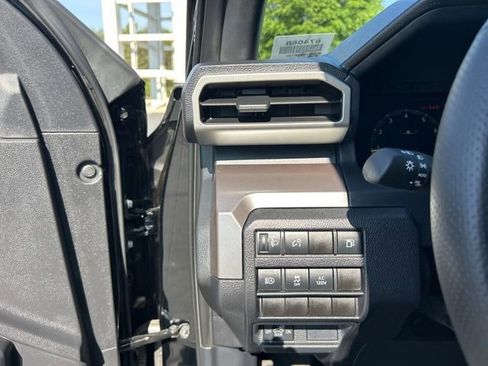 Used 2024 Toyota Tacoma TRD Off-Road AWD/4WD image 26
