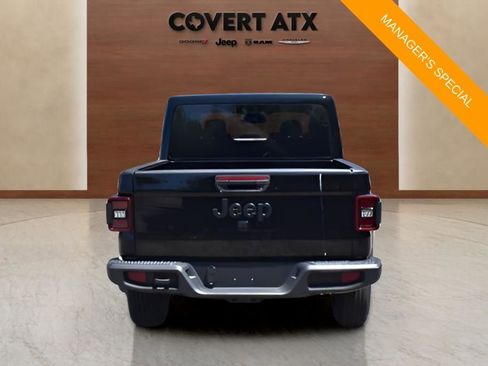 New 2025 Jeep Gladiator Sport AWD/4WD image 4