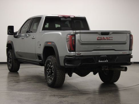 Used 2024 GMC Sierra 2500 AT4X AWD/4WD image 6