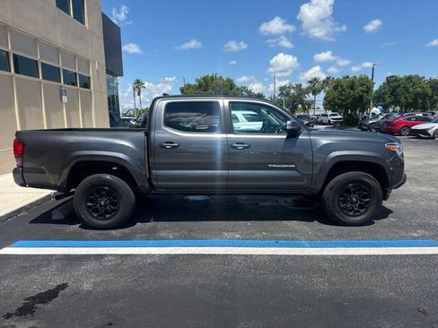 Used 2022 Toyota Tacoma SR5 w/ Technology Package RWD image 7