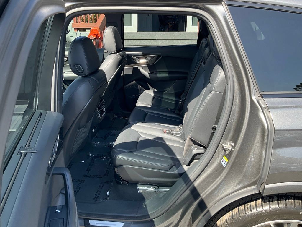 Used 2019 Audi Q7 3.0T Prestige w/ Prestige Package AWD/4WD image 28