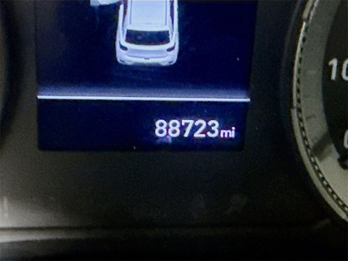 Used 2020 Hyundai Venue SE image 4