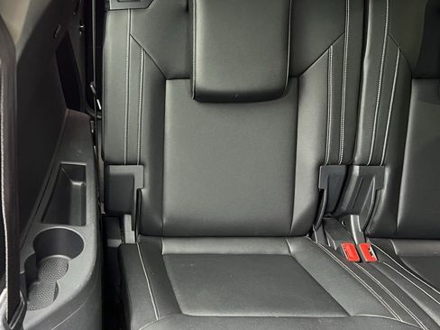 Used 2021 Volkswagen Atlas SE w/ Panoramic Sunroof Package image 18