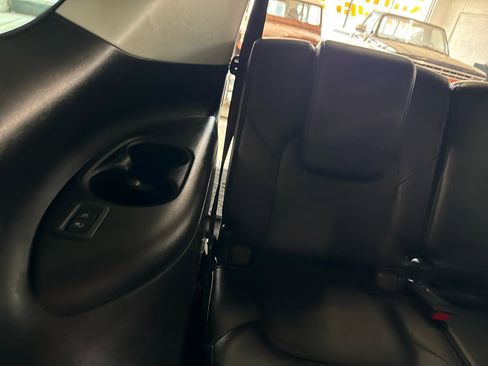 Used 2020 Nissan Armada SL image 49