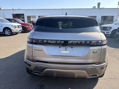 Used 2023 Land Rover Range Rover Evoque R-Dynamic SE AWD/4WD image 4