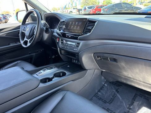 Certified 2025 Honda Ridgeline RTL+ image 10