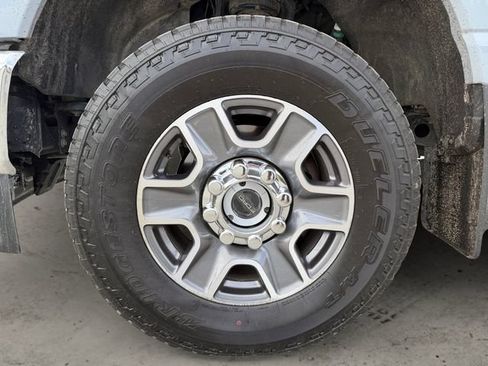 Certified 2025 Ford F350 Lariat w/ FX4 Off-Road Package AWD/4WD image 14