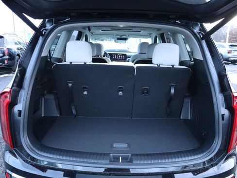 New 2025 Kia Telluride S image 9