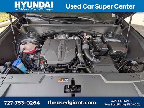 Used 2025 Hyundai Santa Fe SEL image 14