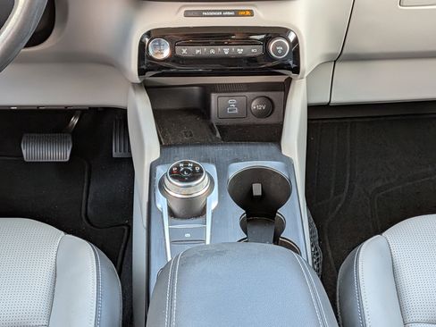 Used 2023 Ford Escape Platinum image 19