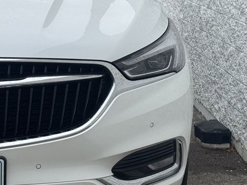 Used 2018 Buick Enclave Premium w/ Experience Buick Package image 4