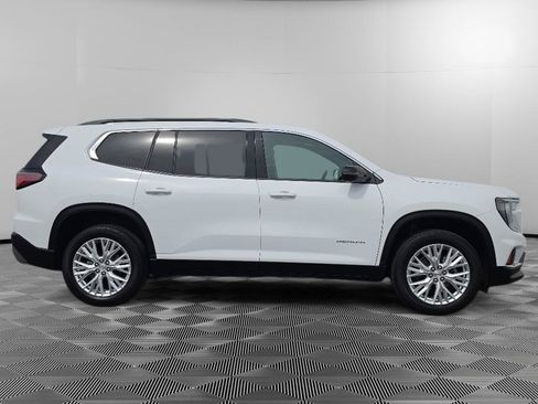 Used 2024 GMC Acadia Elevation FWD image 3