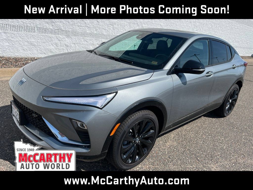 Used 2024 Buick Envista Sport Touring w/ Convenience I Package FWD image 3