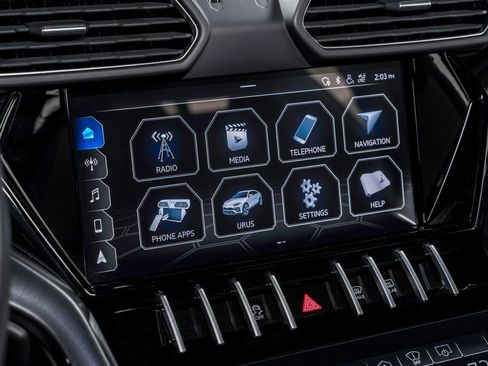 Used 2021 Lamborghini Urus image 24