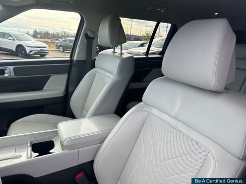 Used 2024 Hyundai Santa Fe SEL image 31