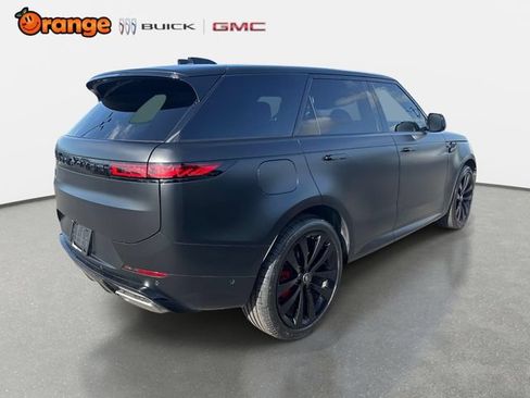 Used 2025 Land Rover Range Rover Sport Dynamic SE AWD/4WD image 3