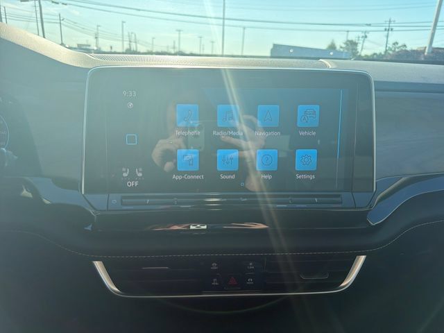 Certified 2024 Volkswagen Atlas SE AWD/4WD image 19