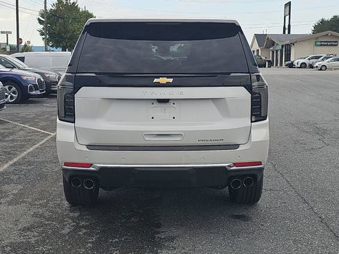 Used 2025 Chevrolet Tahoe Premier AWD/4WD image 14