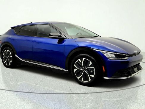 Used 2023 Kia EV6 Wind RWD image 3
