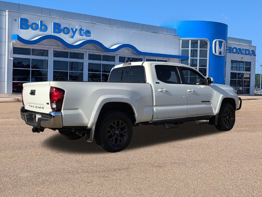 Used 2022 Toyota Tacoma SR5 RWD image 5