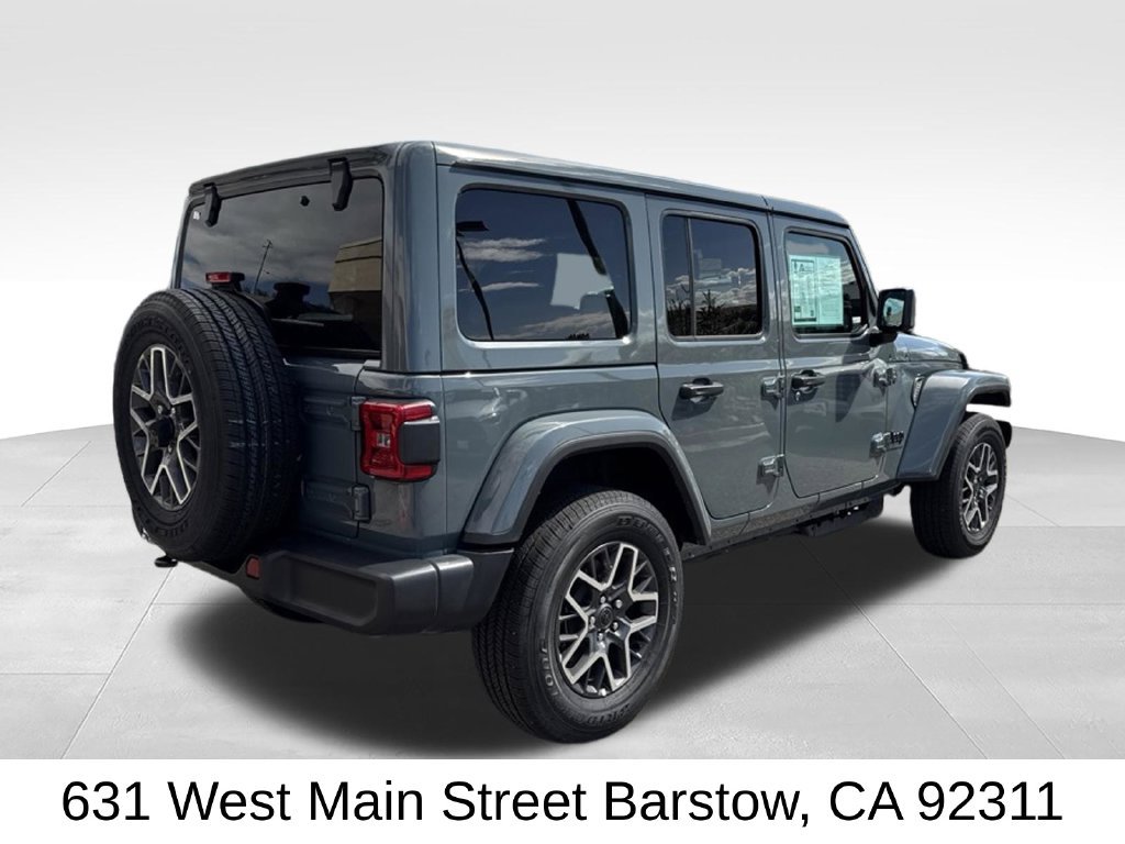 Used 2026 Jeep Wrangler Unlimited Sahara AWD/4WD image 4