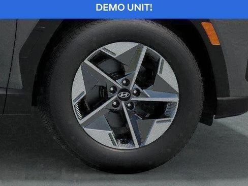 Used 2025 Hyundai Tucson SEL FWD image 38