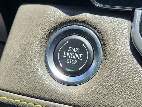 Used 2024 Chevrolet Colorado ZR2 w/ ZR2 Convenience Package III AWD/4WD image 20