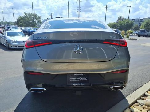 Used 2024 Mercedes-Benz GLC 300 4MATIC image 5