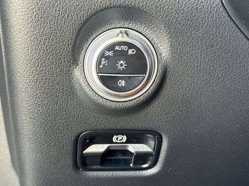 Certified 2024 Mercedes-Benz C 300 Sedan image 32