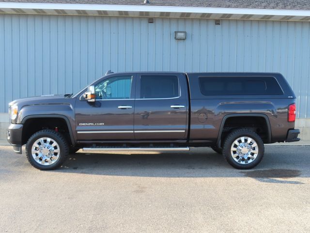 Used 2016 GMC Sierra 2500 Denali w/ Duramax Plus Package AWD/4WD image 8