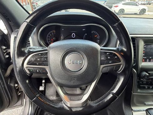 Used 2021 Jeep Grand Cherokee Laredo image 27