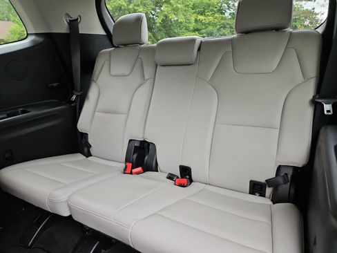Used 2023 Kia Telluride S FWD image 20