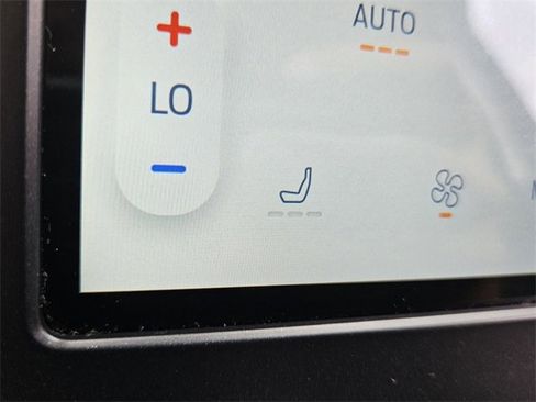 Used 2022 Ford Edge SEL image 10